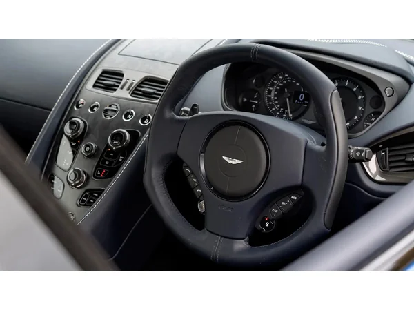 aston martin vanquish vanquish-v12 interior